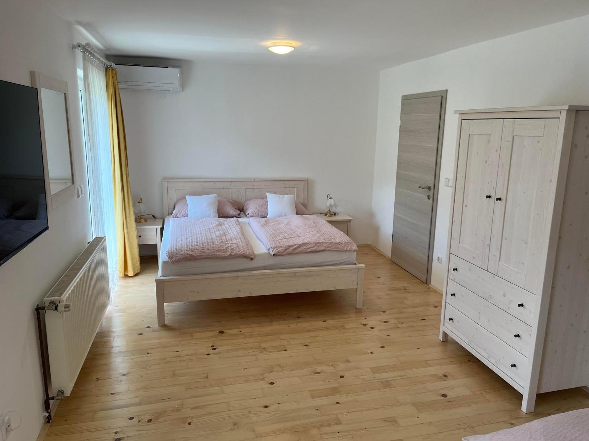 Rooms Hrominc Μπλεντ Εξωτερικό φωτογραφία