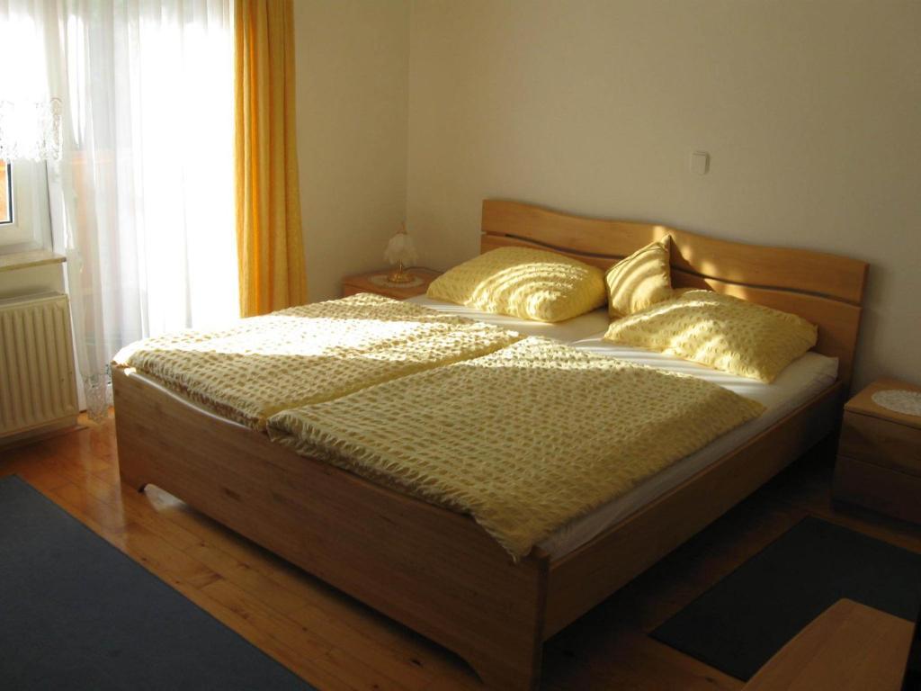 Rooms Hrominc Μπλεντ Δωμάτιο φωτογραφία